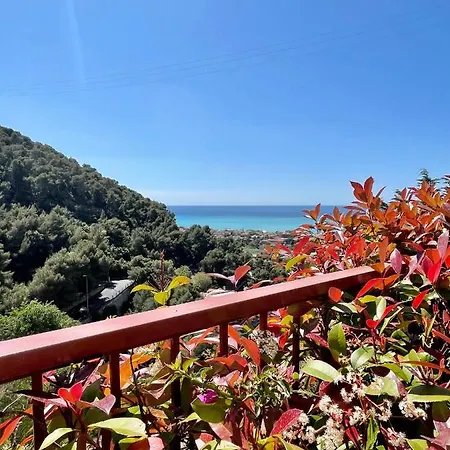 Casa Vacanze Luna * Vallecrosia